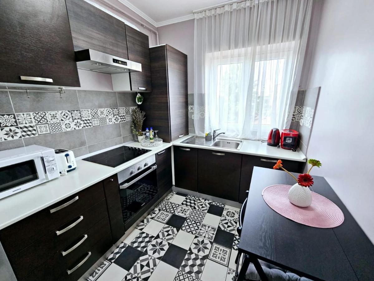 Chic Studio Old City Center - Ivo19 Bucarest Extérieur photo
